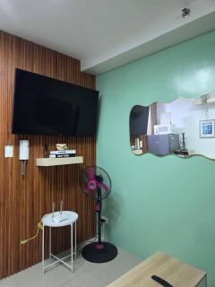 SMDC Good Stays - Shore 2 Unit 754 Tower 2 - 2