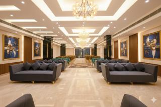 Hotel Leeef Ninee Hotel in Sector 23, Near Udyog Vihar - 1