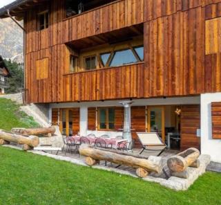 Elegant 3-Bedroom Retreat with Private Garden -Cortina - 0