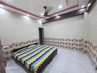 Hotel Lucknow central - 9