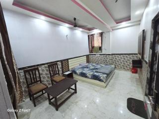 Hotel Lucknow central - 8