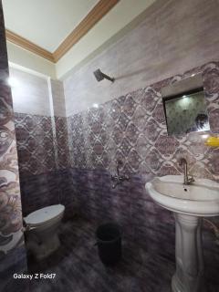 Hotel Lucknow central - 7