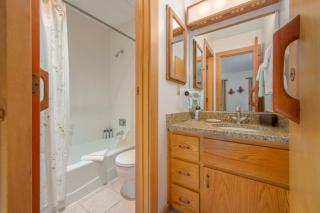 RMR: Rendezvous A3 Condo in Teton Village - 4