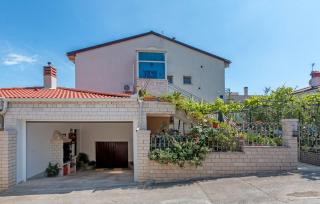 Apartman Oliva by Villas Guide - 5