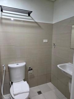 SMDC Good Stays - Shore 2 Unit 325 Tower 3 - 5