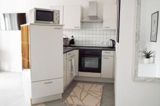 Helles, modernes Apartment, Balkon, Fahrstuhl, 2P - 9