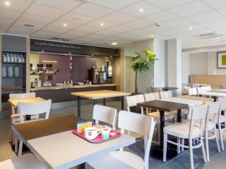 B&B HOTEL Montpellier Centre Le Millénaire - Montpellier - 9