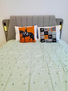 Family Central Retreat by Zeus Suites - Atene - 2