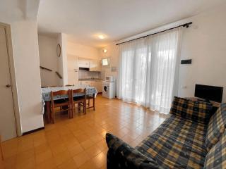 Comfortable house with shared pool - 1