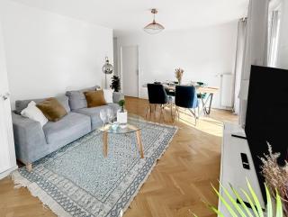 Balcon privé Parking & Fibre Proche Paris - 3