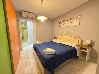 Quartieri Spagnoli Station Apartment - 4