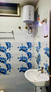 Hotel Ambika Avenue - 3