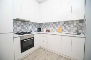 Batumi 1BR Apt Near Cathedral in City Center - 3