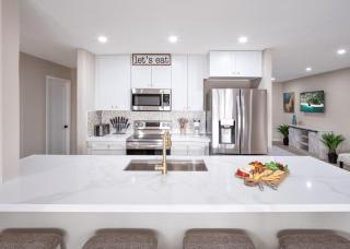 Blue Tides Getaway - Private Pool & Fire Pit - 1