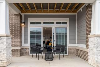 Lux Haven Whitestown - 5