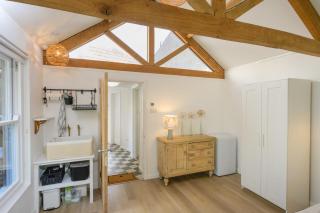 The Artists Studio Private Parking Frome - 7