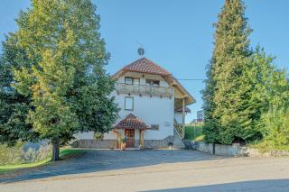 Oblak Estate Apartments - 3