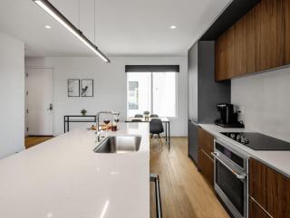 The District - Hot Tub - Heart of Old Town - 1