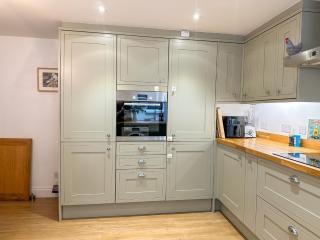 NEW - Luxury Cawsand Cottage, Steps from the Beach - 3