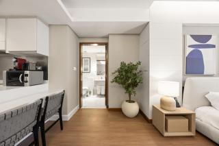 Snug Studio in Dubai Mall Steps From Burj Khalifa - 3