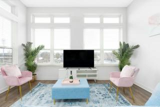 Luxurious 2BR Broad Ripple - 8