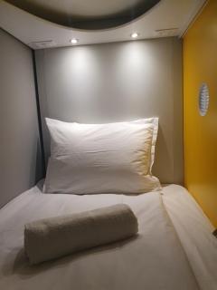 Green Cube Capsule Hostel - 7