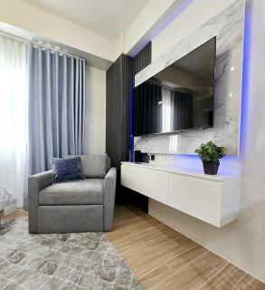 Cozy Condo in Holland Park Southwoods With Pool - 3