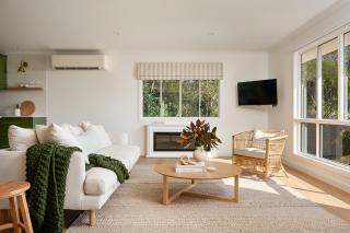 Oak Ridge Cottage - 2