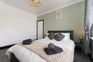 New! 3BR in Baxter Ave - 3