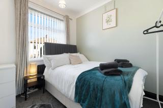 New! 3BR in Baxter Ave - 6