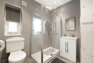 New! 3BR in Baxter Ave - 5