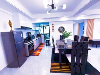 17th The Maze Suites - Pool, Gym, Play - 6