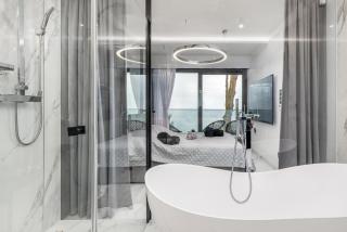 LUX - Bath with a Baltic View Rewal - SPA Access - 9