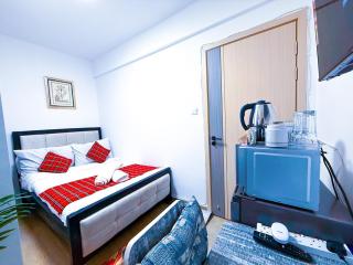 Pal DK Suites - POOL, GYM, GARDEN - 4