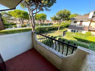 Comfy villa with pool and barbecue - 3