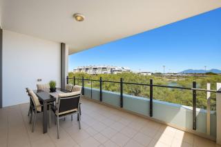 Home to Holiday at Central Islington Apartments Townsville - 1