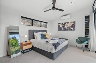 Boutique Coastal Retreat with Bath Walk to Beach - 6