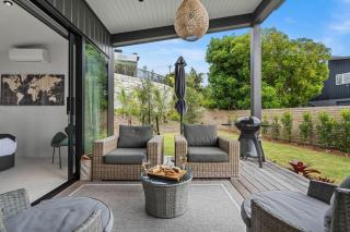Boutique Coastal Retreat with Bath Walk to Beach - 7