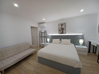 Basaltic's Rooms - 8
