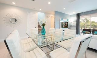 Timeless Fun 8 Bdrm Villa with Games Room at Encore - 2