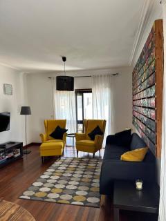 7 room house, 2 kitchens - 8