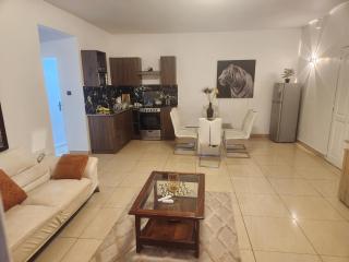 Dreams HOME, appartement meublé N2, Bastos, Yaoundé - 9