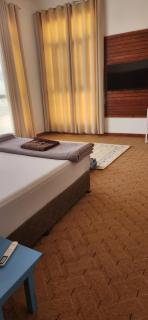 Private Room in Sur House - 1