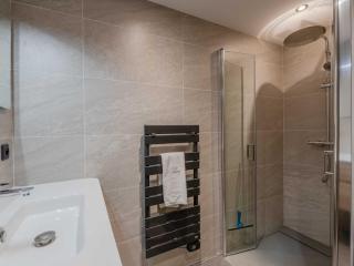 Magnifique chalet proche centre avec jardin, parking et Wi-Fi - FR-1-754-95 - 3