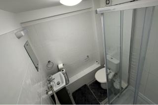 Apartment - Sleeps 2 - Parking - WiFi - 5