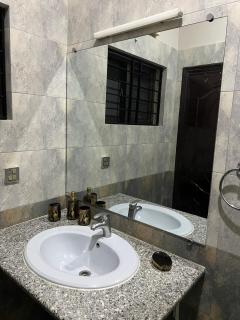 Portion in DHA-2 Islamabad - 3BHK, 4ACs, skyline terrace - 4