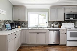 Rennie Lake Hideaway - 6