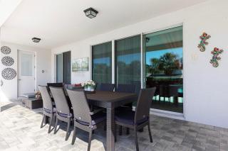 Sunny 8 Bdrm Home with Themed Rooms in Encore - 1
