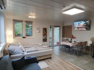 Sziklaszirt - Wellness Vendégház - 1