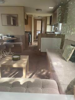 Homely 8 Berth Caravan At Southview Park In Skegness Ref 33144S - 3